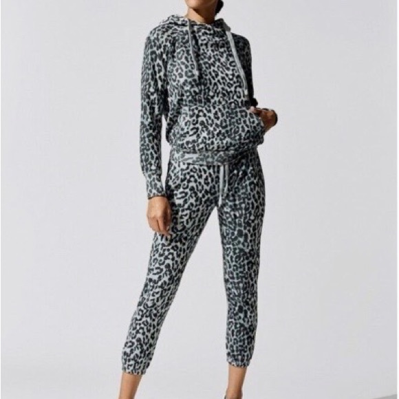 NSF NWOT LISSE FITTED HOODIE SIZE MEDIUM - Picture 3 of 12